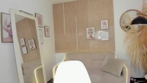 Kim  online show from 01-18-25, 12:46