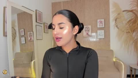 Kim  online show from 02-02-25, 05:04