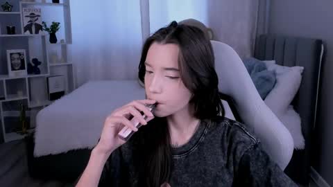 kimm wong online show from 05-26-26, 03:02