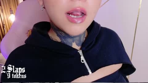     online show from 06-11-26, 02:04
