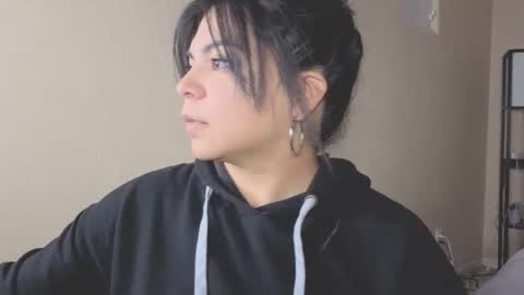 Kimmi online show from 03-08-25, 12:22