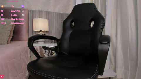 Snapshot of kimmie_kaboom_ chatting on 02-21-26, 07:04 Karla online show from 02-21-26, 07:04