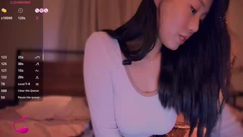 Lo online show from 10-17-25, 06:32