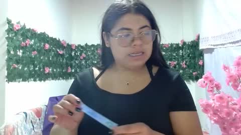 Kimmy online show from 11-24-25, 01:27