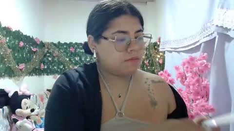 Kimmy online show from 11-28-25, 03:09