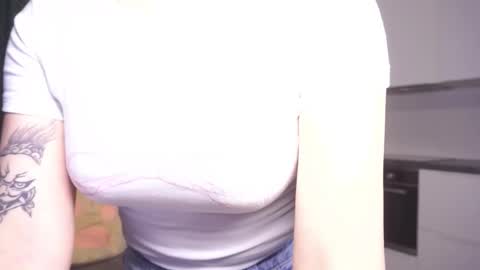 Kim online show from 12-16-25, 05:29