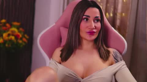 KimSkye online show from 03-08-25, 11:18