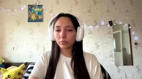 Jenny online show from 05-19-26, 01:22