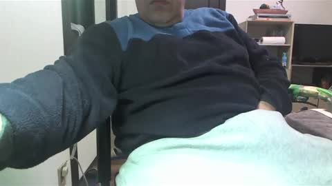 Snapshot of kinchan069 chatting on 01-06-25, 02:14 kinchan069 online show from 01-06-25, 02:14