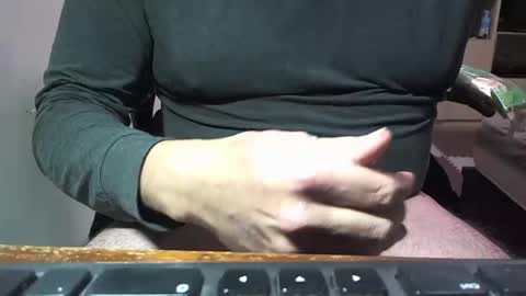 Snapshot of kinchan069 chatting on 01-21-25, 02:48 kinchan069 online show from 01-21-25, 02:48