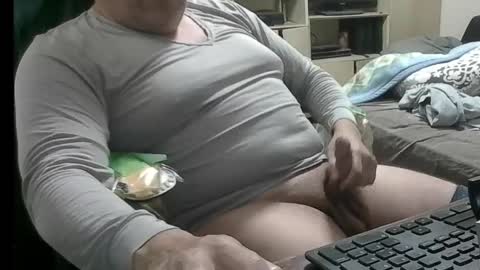 Snapshot of kinchan069 chatting on 11-27-25, 03:03 kinchan069 online show from 11-27-25, 03:03