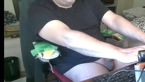 Snapshot of kinchan069 chatting on 12-01-25, 12:04 kinchan069 online show from 12-01-25, 12:04