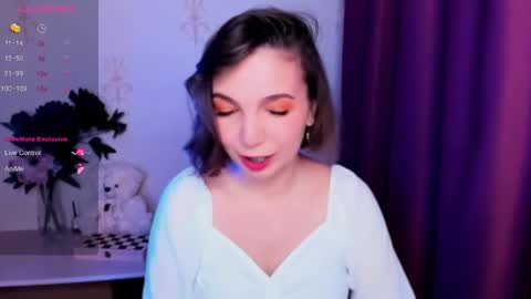 Snapshot of kindhazelhere_ chatting on 11-10-25, 08:24 Hazel online show from 11-10-25, 08:24