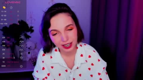 Snapshot of kindhazelhere_ chatting on 11-22-25, 07:13 Hazel online show from 11-22-25, 07:13