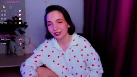 Snapshot of kindhazelhere_ chatting on 11-28-25, 01:52 Hazel online show from 11-28-25, 01:52