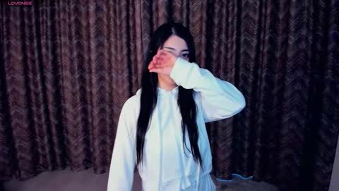 Megan online show from 11-11-25, 05:29