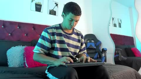 king_ares1 online show from 05-14-26, 11:06