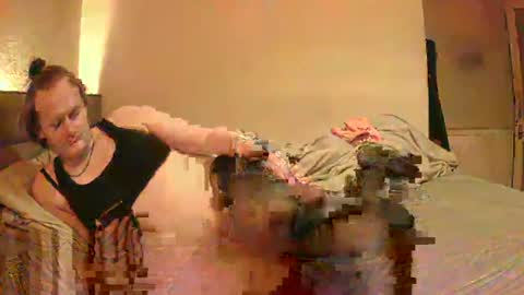 Snapshot of king_asa chatting on 09-29-25, 02:11 Aidan online show from 09-29-25, 02:11