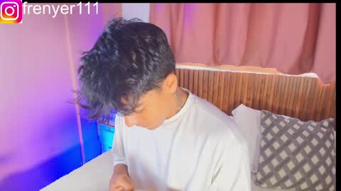 king  help me reach 100 likes online show from 04-12-26, 05:40