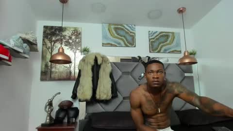 Snapshot of king_fitt_ chatting on 12-04-24, 03:54 HOT MEN BLACK online show from 12-04-24, 03:54