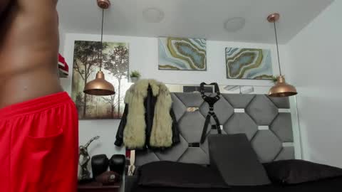 Snapshot of king_fitt_ chatting on 01-31-25, 12:51 HOT MEN BLACK online show from 01-31-25, 12:51