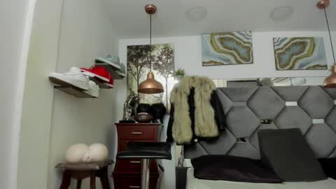 Snapshot of king_fitt_ chatting on 02-14-25, 04:52 HOT MEN BLACK online show from 02-14-25, 04:52