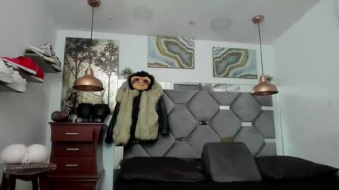 Snapshot of king_fitt_ chatting on 11-15-25, 11:51 HOT MEN BLACK online show from 11-15-25, 11:51