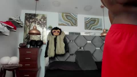 Snapshot of king_fitt_ chatting on 11-18-25, 06:01 HOT MEN BLACK online show from 11-18-25, 06:01