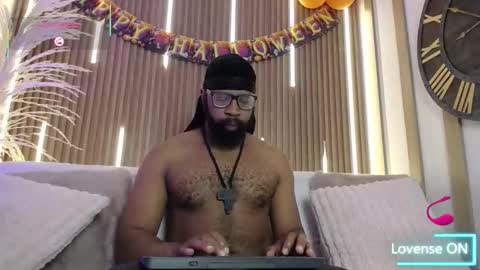 Snapshot of king_mallik chatting on 10-17-25, 01:57 Malik online show from 10-17-25, 01:57