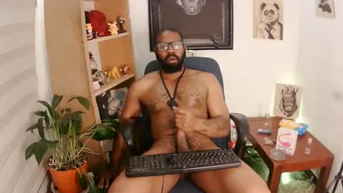 Snapshot of king_mallik chatting on 11-04-25, 03:22 Malik online show from 11-04-25, 03:22