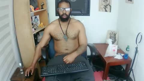 Snapshot of king_mallik chatting on 11-20-25, 02:50 Malik online show from 11-20-25, 02:50