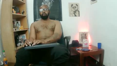 Snapshot of king_mallik chatting on 11-27-25, 12:02 Malik online show from 11-27-25, 12:02