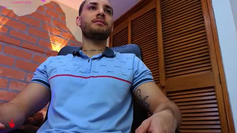 Snapshot of king_meruem chatting on 12-18-25, 01:39 king_meruem online show from 12-18-25, 01:39