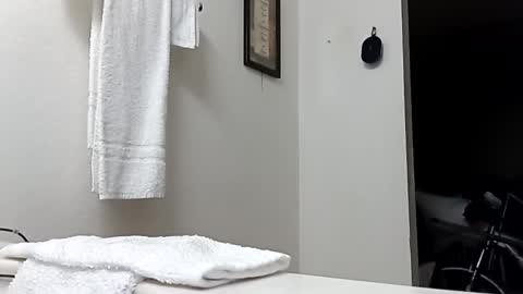 Snapshot of kingalexist chatting on 10-29-25, 03:09 kingalexist online show from 10-29-25, 03:09