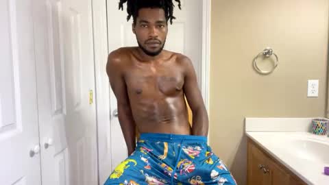 Snapshot of kingalmighty01 chatting on 09-20-25, 01:28 King Almighty01 online show from 09-20-25, 01:28