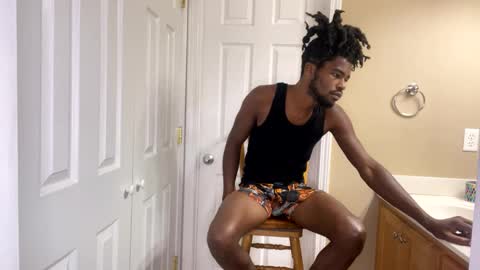 Snapshot of kingalmighty01 chatting on 09-30-25, 03:28 King Almighty01 online show from 09-30-25, 03:28