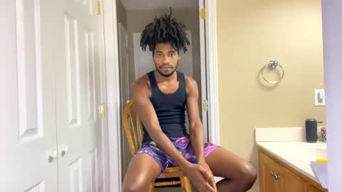 Snapshot of kingalmighty01 chatting on 10-23-25, 02:55 King Almighty01 online show from 10-23-25, 02:55