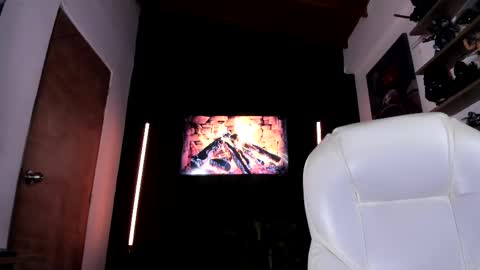 King Bear online show from 04-19-26, 08:55