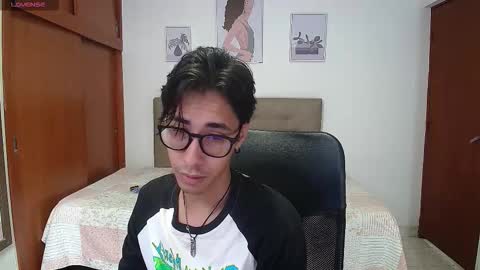 kingdanny_8 online show from 12-19-25, 05:14