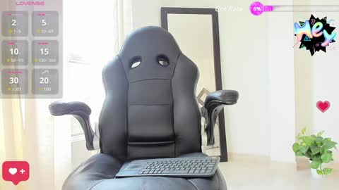 Snapshot of kinglatinlover chatting on 01-28-25, 06:17  George Santos online show from 01-28-25, 06:17