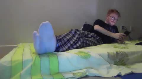 Snapshot of kingoffootfetish chatting on 02-13-25, 05:16 Master King Tommy online show from 02-13-25, 05:16