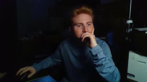 Snapshot of kingoffootfetish chatting on 11-25-25, 08:25 Master King Tommy online show from 11-25-25, 08:25