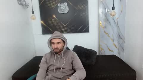 KING  online show from 03-31-26, 03:08