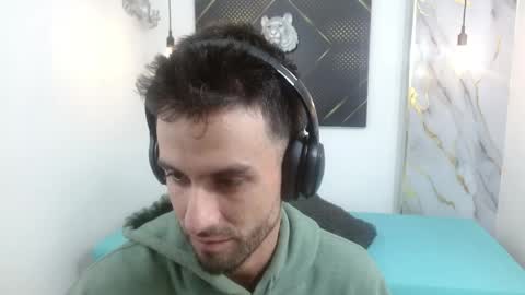 KING  online show from 04-14-26, 03:56