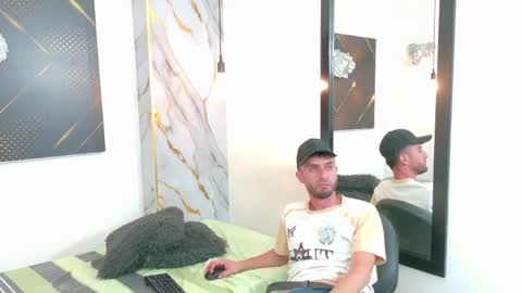 KING  online show from 05-12-26, 04:42