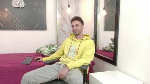 KING  online show from 05-28-26, 03:15