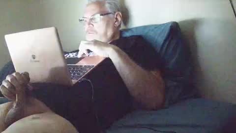 kingtongue10 online show from 10-07-25, 07:11