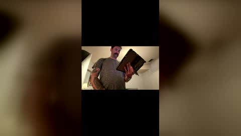 kingxhelm online show from 05-31-26, 12:19
