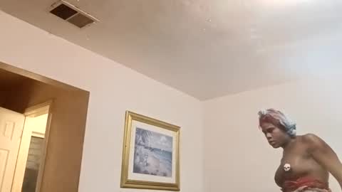 kingzoe1989 online show from 11-18-25, 10:31