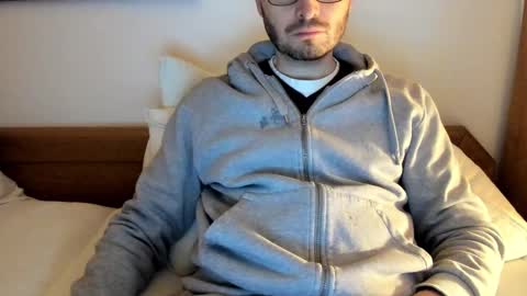 Snapshot of kinksubbydubby chatting on 11-16-25, 12:55 kinksubbydubby online show from 11-16-25, 12:55